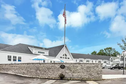 512 Breton Way, Glen Cove, NY 11542 - Photo 15