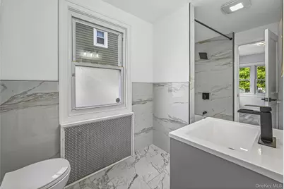 72 Woodside Avenue, Freeport, NY 11520 - Photo 15