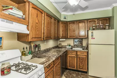 25 Neptune Boulevard #2E, Long Beach, NY 11561 - Photo 17