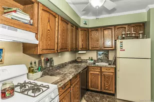 25 Neptune Blvd, Long Beach, NY 11561 - Photo 13