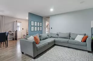 416 Fir Grove Rd, Ronkonkoma, NY 11779 - Photo 3