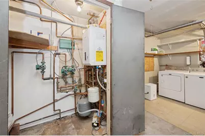 80 Andrew Avenue, Islip Terrace, NY 11752 - Photo 23