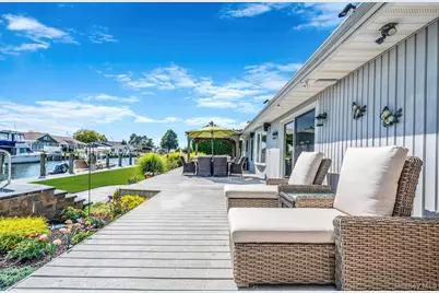 25 Harbor Court, Copiague, NY 11726 - Photo 27