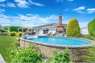 25 Harbor Court, Copiague, NY 11726 - Photo 37