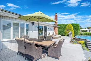 25 Harbor Ct, Copiague, NY 11726 - Photo 29