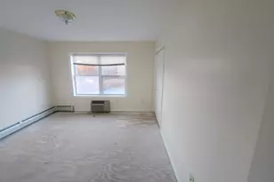 698 South St, Highland, NY 12528 - Photo 11