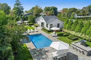 13 Beach Ln, Westhampton Beach, NY 11978 - Photo 3