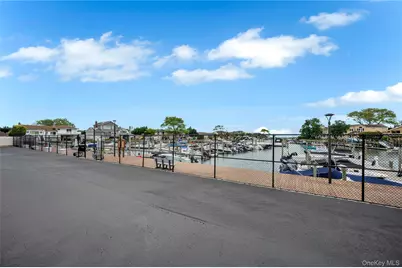 61 Riviera Drive S, Massapequa, NY 11758 - Photo 39