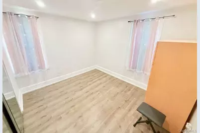 14 Parsons Drive, Hempstead, NY 11550 - Photo 15