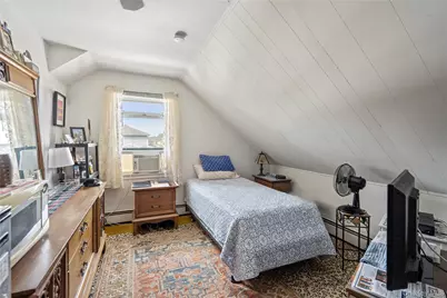 697 N Fulton Avenue, Lindenhurst, NY 11757 - Photo 31