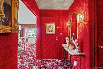 697 N Fulton Avenue, Lindenhurst, NY 11757 - Photo 7