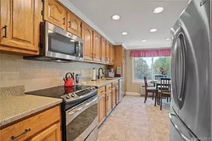 500 High Point Dr, Hartsdale, NY 10530 - Photo 7