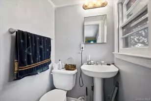 26 Bradford Ln, Bethpage, NY 11714 - Photo 15