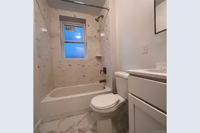 451 S 10th Avenue #2R, Mount Vernon, NY 10550 - Photo 3