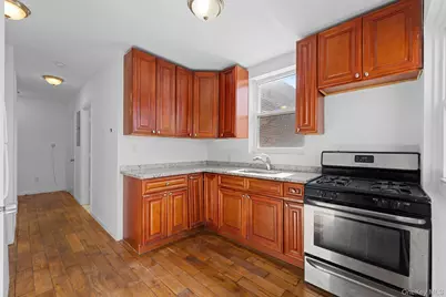 2037 Radcliff Avenue, Bronx, NY 10462 - Photo 7