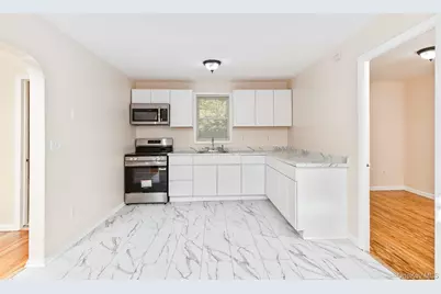 860 Flanders Road, Flanders, NY 11901 - Photo 3