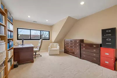 6 John Bean Court, Port Washington, NY 11050 - Photo 15