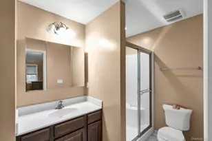 1120 Willow Ln, Valley Stream, NY 11580 - Photo 13