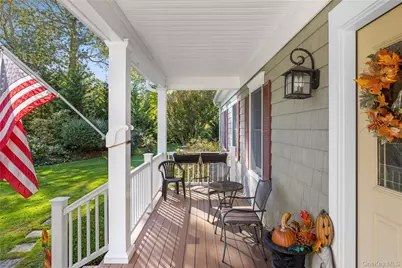 898 Peconic Bay Boulevard, Jamesport, NY 11901 - Photo 3