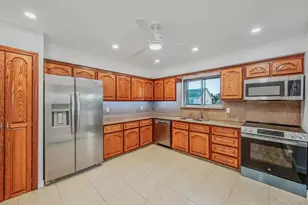 76 Hamilton Ave, Massapequa, NY 11758 - Photo 15