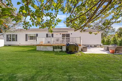 1407 Middle Road #258, Calverton, NY 11933 - Photo 9