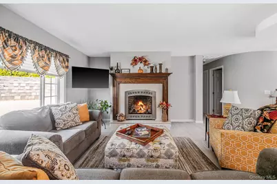 1407 Middle Road #258, Calverton, NY 11933 - Photo 15