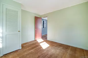 453 Pine Hill Rd, Pleasant Valley, NY 12569 - Photo 11