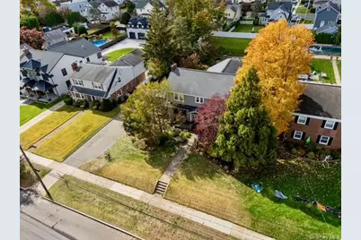 331 Mineola Boulevard, Mineola, NY 11501 - Photo 5