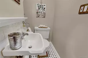 51-27 Browvale Ln, Little Neck, NY 11362 - Photo 27