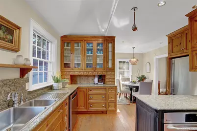 51-27 Browvale Lane, Little Neck, NY 11362 - Photo 17