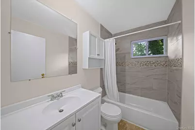 16 Birch Drive, Ronkonkoma, NY 11779 - Photo 25