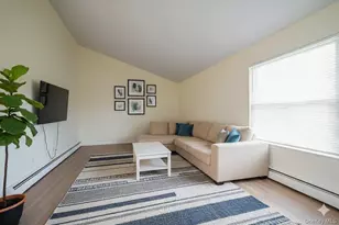 16 Birch Dr, Ronkonkoma, NY 11779 - Photo 9