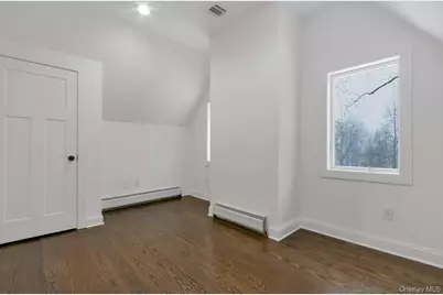 570 Kings Highway, Valley Cottage, NY 10989 - Photo 27