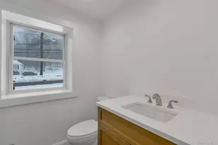 570 Kings Hwy, Valley Cottage, NY 10989 - Photo 17