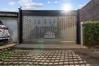 1323 Sutter Avenue, Brooklyn, NY 11208 - Photo 35