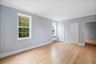 22 Hamilton Pl, Garden City, NY 11530 - Photo 13