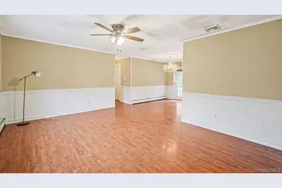 206 Crestwood Drive, Shirley, NY 11967 - Photo 9