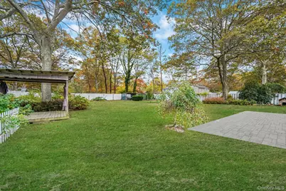 206 Crestwood Drive, Shirley, NY 11967 - Photo 27