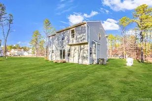 599 Robeson Pl, Medford, NY 11763 - Photo 15