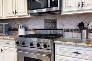 1543 William St, Merrick, NY 11566 - Photo 5