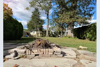 1543 William Street, Merrick, NY 11566 - Photo 31