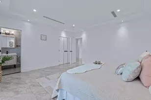 233-12 Bay St, Douglaston, NY 11363 - Photo 21