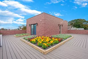 233-12 Bay St, Douglaston, NY 11363 - Photo 35