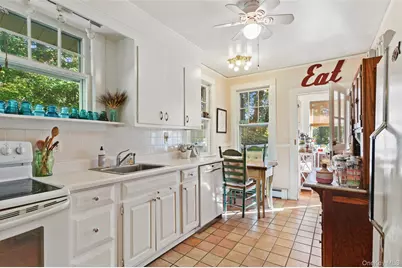 1753 Lawrence Road, Mohegan Lake, NY 10547 - Photo 13