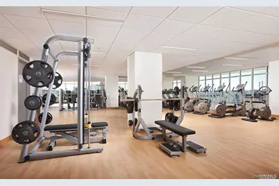 40-28 College Point Blvd #1605, Flushing, NY 11354 - Photo 7