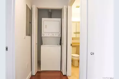 40-28 College Point Blvd #1605, Flushing, NY 11354 - Photo 15