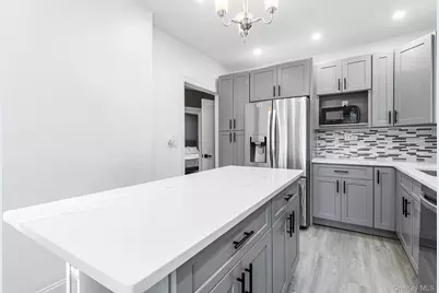 800 Wesley Street, Baldwin, NY 11510 - Photo 9