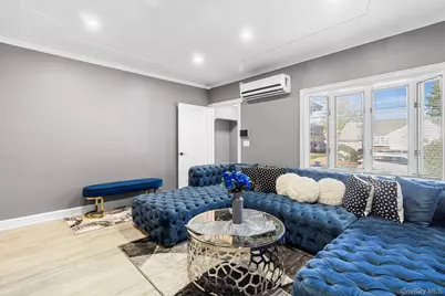 800 Wesley Street, Baldwin, NY 11510 - Photo 5