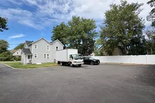 32 Carman St, Patchogue, NY 11772 - Photo 7