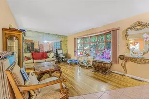 15 Wayne Way, White Plains, NY 10607 - Photo 3